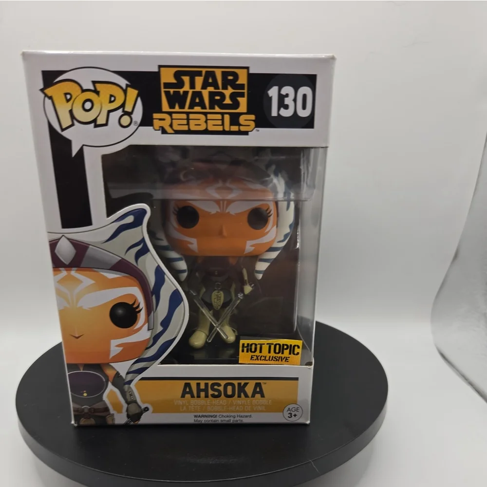 Funko Pop! Vinyl:Star Wars -Ahsoka - Hot Topic(Exclusive)#130 VAULTED +PROTECTOR